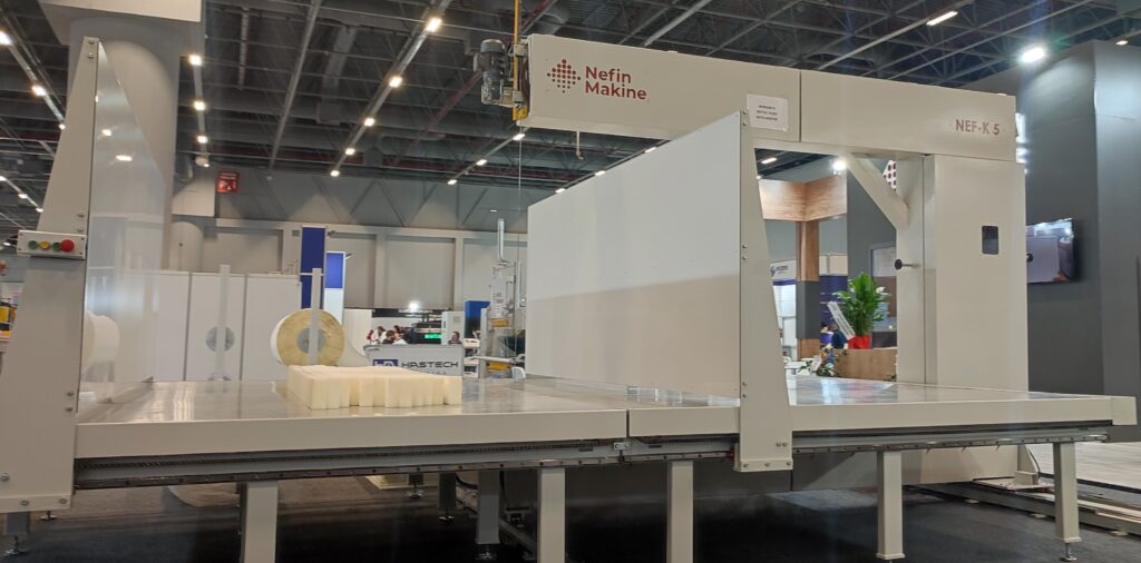 Vertical Cutting Machines